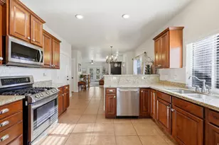 1094 E Quarry View Way Way S, Sandy, UT 84094 - Photo 10
