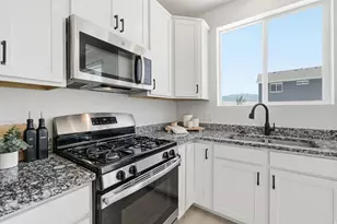 1706 W Parkview Dr, Syracuse, UT 84075 - Photo 4