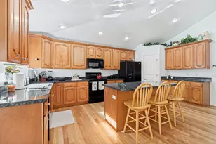 11493 N Flowering Plum Ln, Highland, UT 84003 - Photo 10