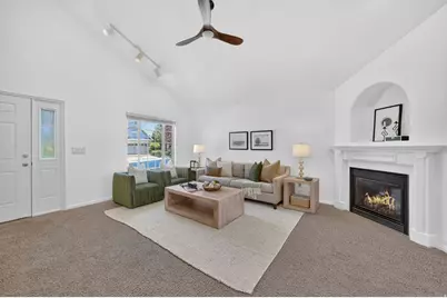 4322 N Chestnut Oak Dr, Lehi, UT 84048 - Photo 2