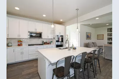 6639 W 7870 S, West Jordan, UT 84081 - Photo 4