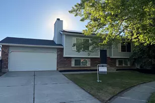 8957 S Powderhorn Ct E, Sandy, UT 84093 - Photo 1