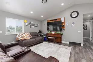 54 W 300 N, Smithfield, UT 84335 - Photo 8