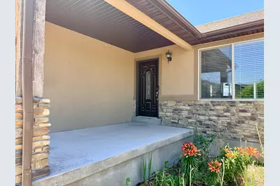 754 S 1050 W, Tooele, UT 84074 - Photo 4