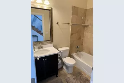 563 N Peregrine Cv, Layton, UT 84040 - Photo 10