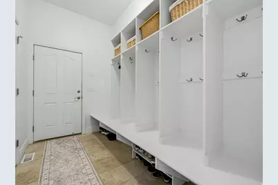 563 N Peregrine Cv, Layton, UT 84040 - Photo 16