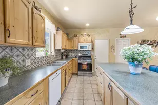 756 W 300 S, Provo, UT 84601 - Photo 8