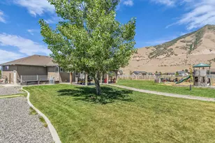 1644 E Arrowhead Ln, Erda, UT 84074 - Photo 38