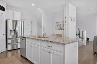 3039 S Red Pine Dr W, Saratoga Springs, UT 84045 - Photo 6