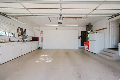 2289 E Sunset Dr, Layton, UT 84040 - Photo 32