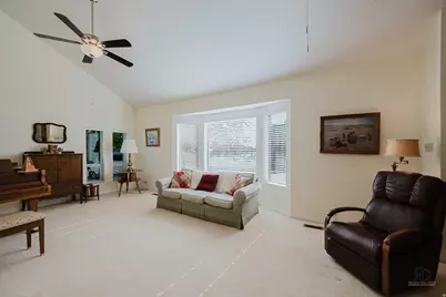 2289 E Sunset Dr, Layton, UT 84040 - Photo 6