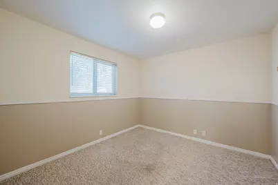 2289 E Sunset Dr, Layton, UT 84040 - Photo 24
