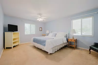2289 E Sunset Dr, Layton, UT 84040 - Photo 14
