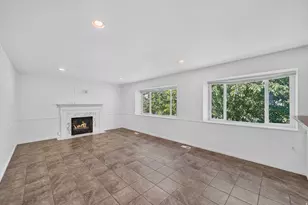 2220 E Murray Holladay Rd S, Holladay, UT 84117 - Photo 2