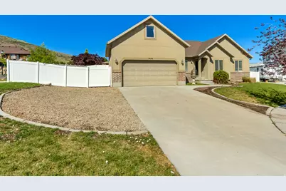 14178 S Desert Creek Cir, Herriman, UT 84096 - Photo 2