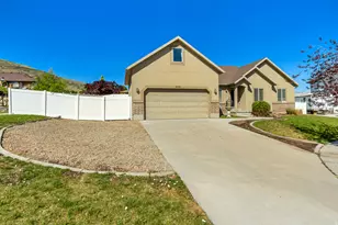 14178 S Desert Creek Circle, Herriman, UT 84096 - Photo 2