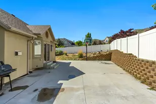 14178 S Desert Creek Circle, Herriman, UT 84096 - Photo 34