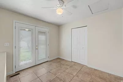 5427 W 4100 S, West Valley, UT 84120 - Photo 10