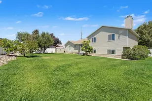 5427 W 4100 S, West Valley, UT 84120 - Photo 32