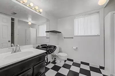 5427 W 4100 S, West Valley, UT 84120 - Photo 26