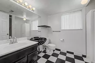 5427 W 4100 S, West Valley, UT 84120 - Photo 26