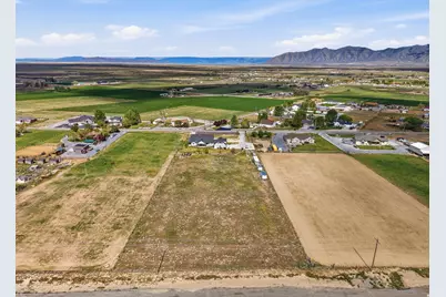 497 N Old Lincoln Hwy W, Grantsville, UT 84029 - Photo 36