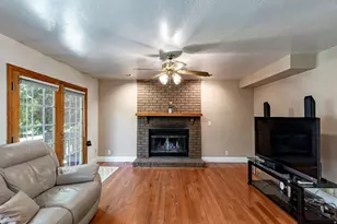 8158 S Andorra Ln E, Sandy, UT 84093 - Photo 8