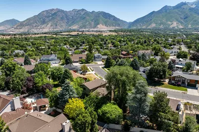 8158 S Andorra Ln E, Sandy, UT 84093 - Photo 40