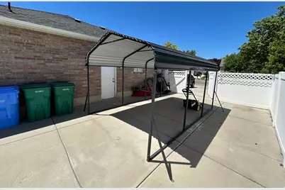 12171 S Laurel Chase Dr W, Riverton, UT 84065 - Photo 32