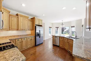 2389 S Prairie View Dr W, Eagle Mountain, UT 84005 - Photo 4