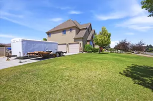 2389 S Prairie View Dr W, Eagle Mountain, UT 84005 - Photo 50