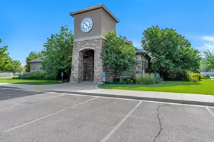 977 N Fox Hollow Dr, North Salt Lake, UT 84054 - Photo 34