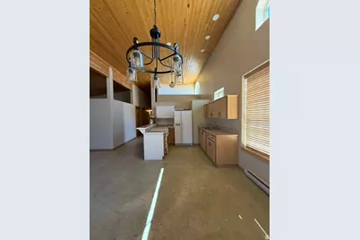 256 S 300 E, Blanding, UT 84511 - Photo 16