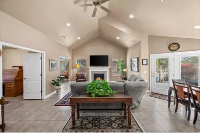 1968 W 9270 S #D, West Jordan, UT 84088 - Photo 6