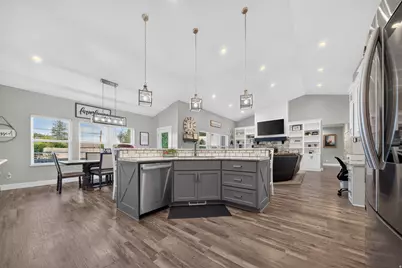 121 S 100 W, Fountain Green, UT 84632 - Photo 32