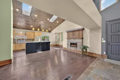 3200 E 3900 S, Holladay, UT 84124 - Photo 2