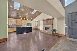 3200 E 3900 S, Holladay, UT 84124 - Photo 2