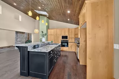 3200 E 3900 S, Holladay, UT 84124 - Photo 14