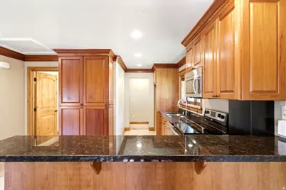 623 N Wall St W, Salt Lake City, UT 84103 - Photo 14