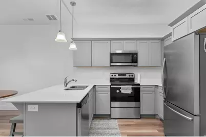 1094 N 3980 W #303, Lehi, UT 84048 - Photo 10