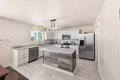 4328 N Maple Dr, Eagle Mountain, UT 84005 - Photo 12