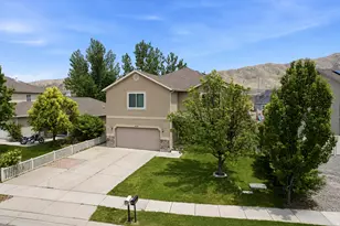 4328 N Maple Dr, Eagle Mountain, UT 84005 - Photo 4
