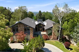 6458 S Canyon Cove Dr E, Holladay, UT 84121 - Photo 2