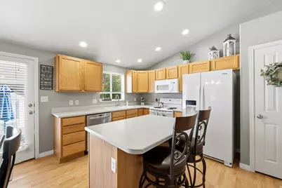 8462 S Oak Farm Dr W, West Jordan, UT 84081 - Photo 22