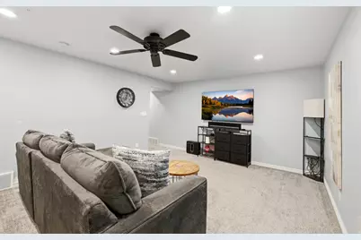 8462 S Oak Farm Dr W, West Jordan, UT 84081 - Photo 20