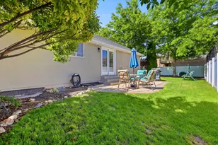 8462 S Oak Farm Dr W, West Jordan, UT 84081 - Photo 42