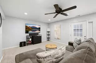 8462 S Oak Farm Dr W, West Jordan, UT 84081 - Photo 20