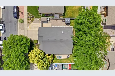8462 S Oak Farm Dr W, West Jordan, UT 84081 - Photo 4