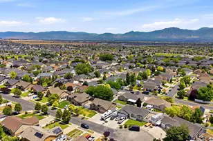 8462 S Oak Farm Dr W, West Jordan, UT 84081 - Photo 10