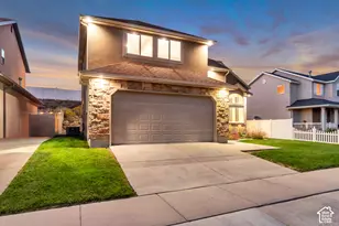7462 S Sunset Maple Dr W, West Jordan, UT 84081 - Photo 2